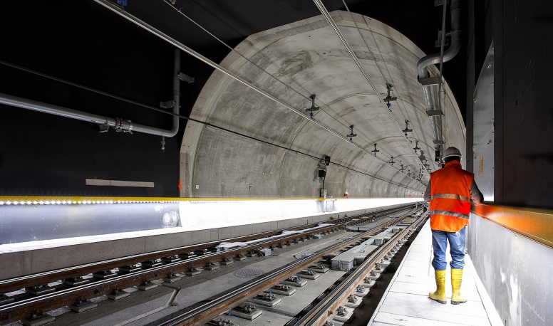 Tecnologia em controle de obras:  5 processos otimizados com o tripé da qualidade